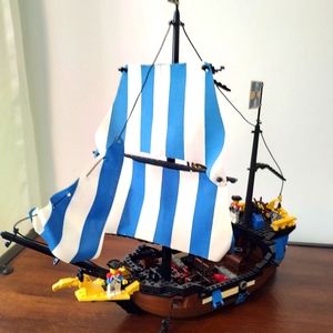 Lego Pirate Imperial Soldiers Caribbean Clipper Ship Vintage 1989 Set 6274